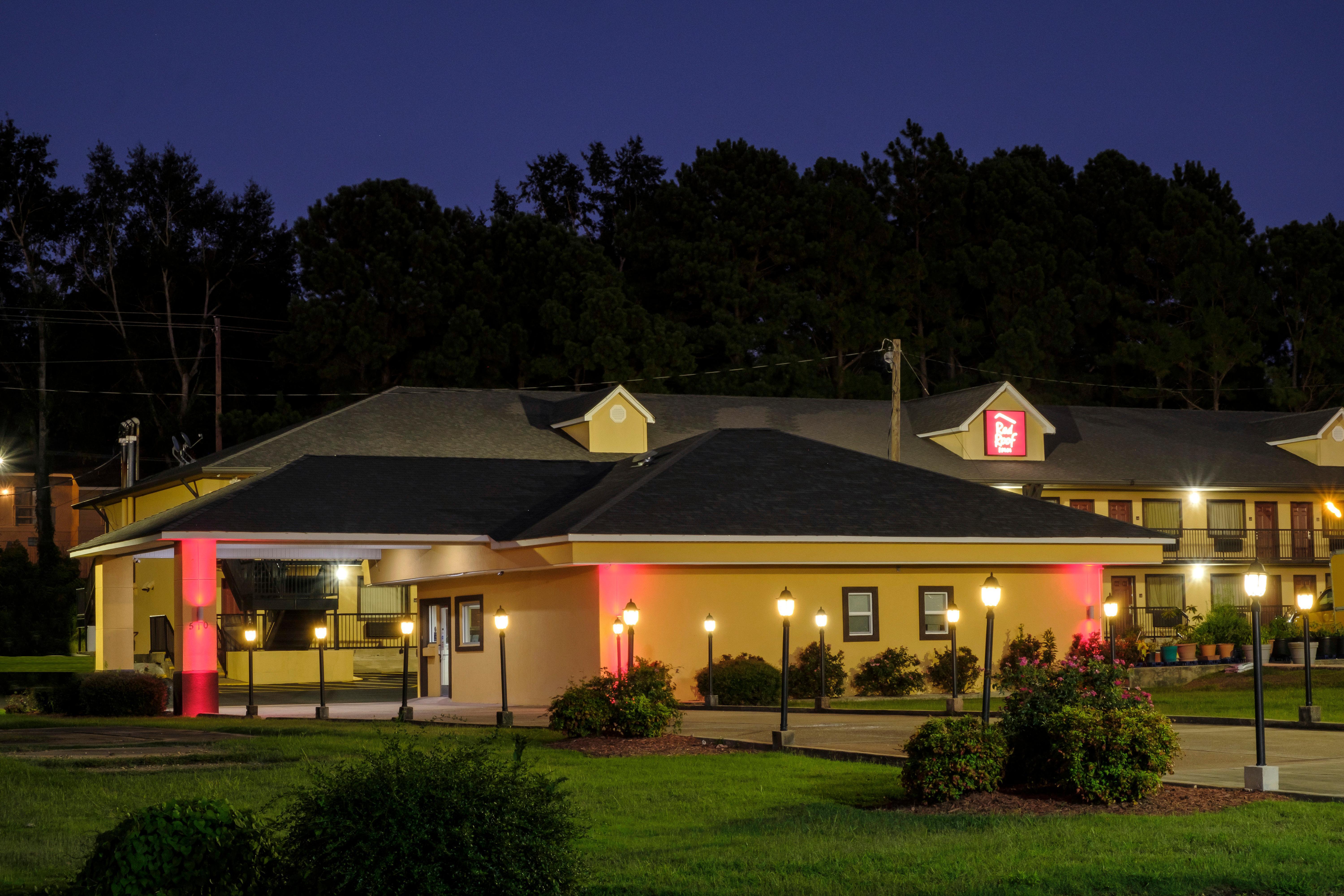 Red Roof Inn Columbus, Ms Exterior photo